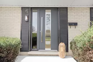 1008 W Ash Dr, Mount Prospect, IL 60056 - Photo 5