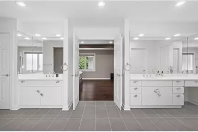 2774 Walters Avenue, Northbrook, IL 60062 - Photo 13