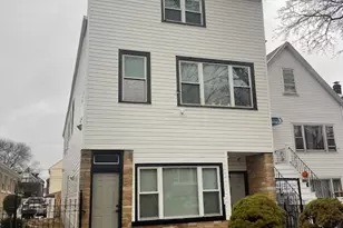 2438 W 45th Pl, Chicago, IL 60632 - Photo 3