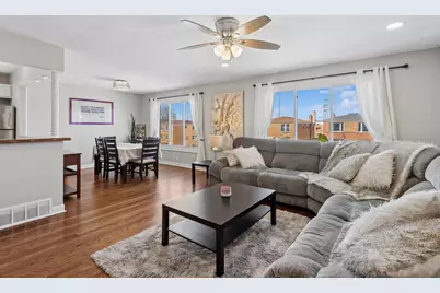 5021 Church Street #2, Skokie, IL 60077 - Photo 3