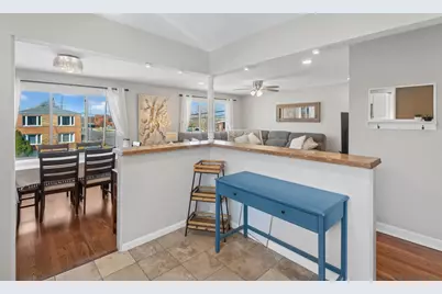 5021 Church Street #2, Skokie, IL 60077 - Photo 9