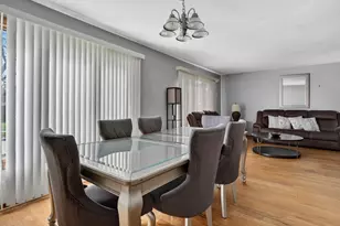 4242 Pinewood Ln, Matteson, IL 60443 - Photo 7