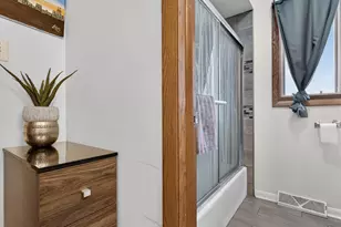 4242 Pinewood Ln, Matteson, IL 60443 - Photo 17