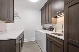 2122 W McLean St, Chicago, IL 60647 - Photo 31