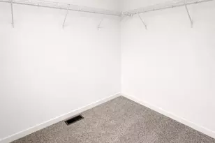 2272 Barbera Dr, Oswego, IL 60543 - Photo 9