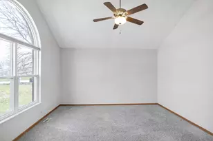 144 Canterbury Ct, Bloomingdale, IL 60108 - Photo 19