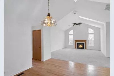 144 Canterbury Court, Bloomingdale, IL 60108 - Photo 9