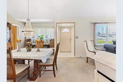 8755 N Oleander Avenue, Niles, IL 60714 - Photo 5