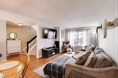 590 N Triumph Court, Hainesville, IL 60073 - Photo 5