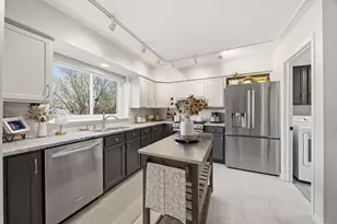 6601 Martin France Cir, Tinley Park, IL 60477 - Photo 7