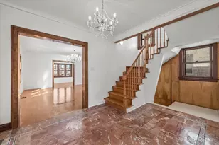 4827 N Harding Ave, Chicago, IL 60625 - Photo 5