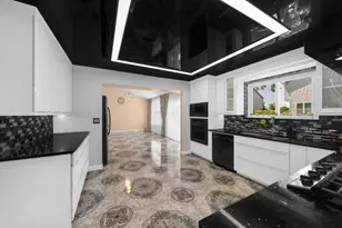 264 N Southport Rd, Mundelein, IL 60060 - Photo 5