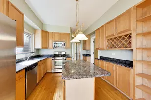 2629 N Troy St, Chicago, IL 60647 - Photo 7