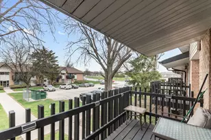 9A Kingery Quarter, Willowbrook, IL 60527 - Photo 15