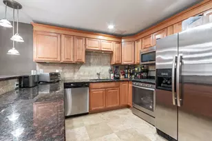 9A Kingery Quarter, Willowbrook, IL 60527 - Photo 3