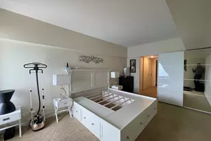 175 E Delaware Pl, Chicago, IL 60611 - Photo 17