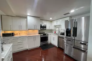 175 E Delaware Pl, Chicago, IL 60611 - Photo 5