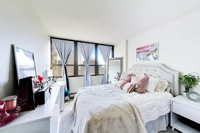 2740 N Pine Grove Avenue #8C, Chicago, IL 60614 - Photo 13