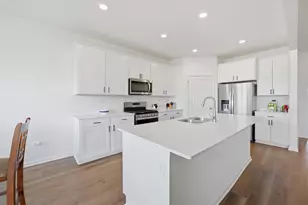 6208 Longford Ln, Tinley Park, IL 60477 - Photo 3