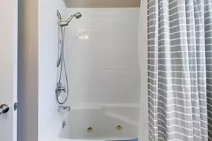 44 Swift Ln, Naperville, IL 60565 - Photo 21