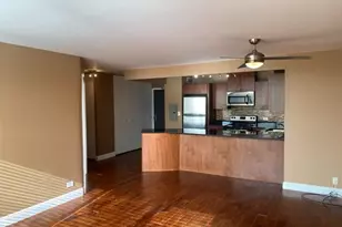 3930 N Pine Grove Ave, Chicago, IL 60613 - Photo 5