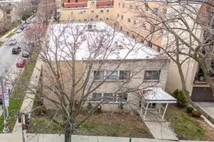 1008 Washington Blvd, Oak Park, IL 60302 - Photo 1