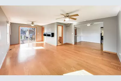 1607 W Plainfield Road, La Grange Highlands, IL 60525 - Photo 7