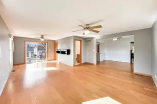 1607 W Plainfield Rd, La Grange Highlands, IL 60525 - Photo 7