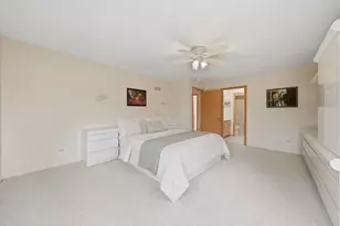 2453 Seville Cir, Northbrook, IL 60062 - Photo 15