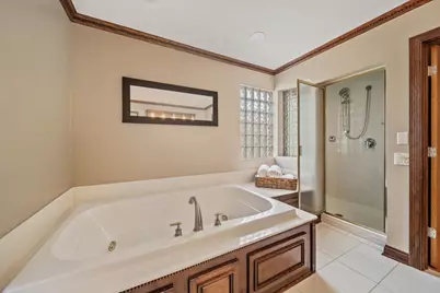 7110 N Odell Avenue, Chicago, IL 60631 - Photo 27