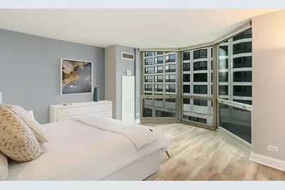 195 N Harbor Drive #406, Chicago, IL 60601 - Photo 5