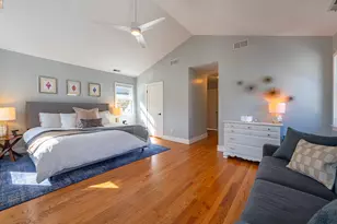 2921 N Seeley Ave, Chicago, IL 60618 - Photo 13