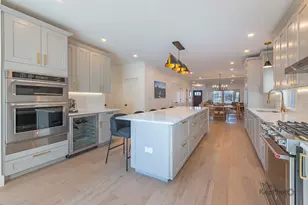 2921 N Seeley Ave, Chicago, IL 60618 - Photo 7