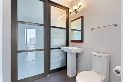 [Address not provided], Chicago, IL 60611 - Photo 15