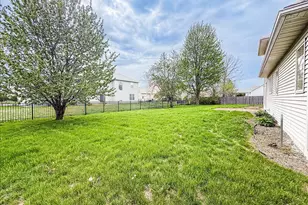 4705 Stonebridge Dr, Champaign, IL 61822 - Photo 53
