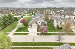 4705 Stonebridge Dr, Champaign, IL 61822 - Photo 11