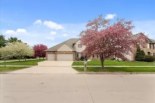 4705 Stonebridge Dr, Champaign, IL 61822 - Photo 7