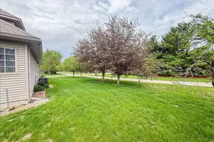 4705 Stonebridge Dr, Champaign, IL 61822 - Photo 55