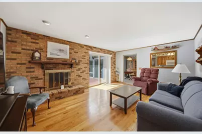 1739 Valley View Drive, Dixon, IL 61021 - Photo 7