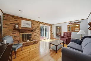 1739 Valley View Dr, Dixon, IL 61021 - Photo 7