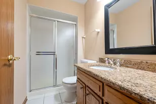 10924 Beth Dr, Orland Park, IL 60467 - Photo 11