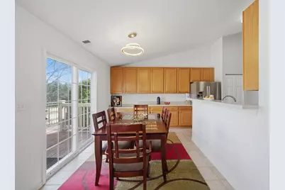 564 Harvey Lake Drive, Vernon Hills, IL 60061 - Photo 11