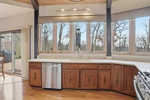 380 W Center Rd, Palatine, IL 60074 - Photo 9