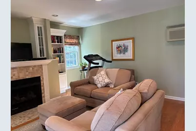 1621 Portsmouth Lane, Schaumburg, IL 60194 - Photo 11