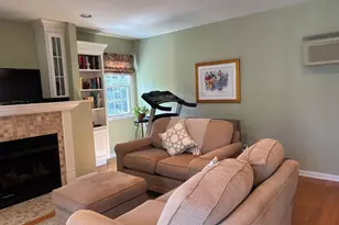 1621 Portsmouth Ln, Schaumburg, IL 60194 - Photo 11