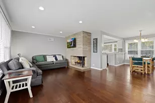 1807 Glenwood Ave, Joliet, IL 60435 - Photo 3