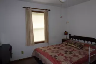 3 Deerefield Ct, Clifton, IL 61727 - Photo 11