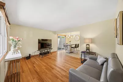12962 S May Street, Calumet Park, IL 60827 - Photo 7