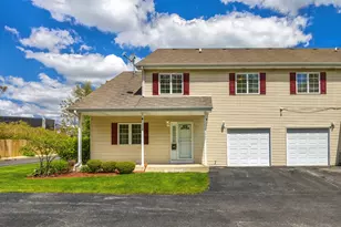 12962 S May St, Calumet Park, IL 60827 - Photo 1