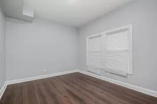 8030 S Constance Ave, Chicago, IL 60617 - Photo 25